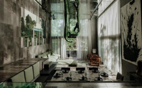 Barneys NY Green Residence with pool